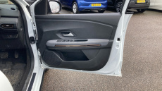 Dacia Jogger 1.6 HEV Extreme 5dr Auto Hybrid Estate